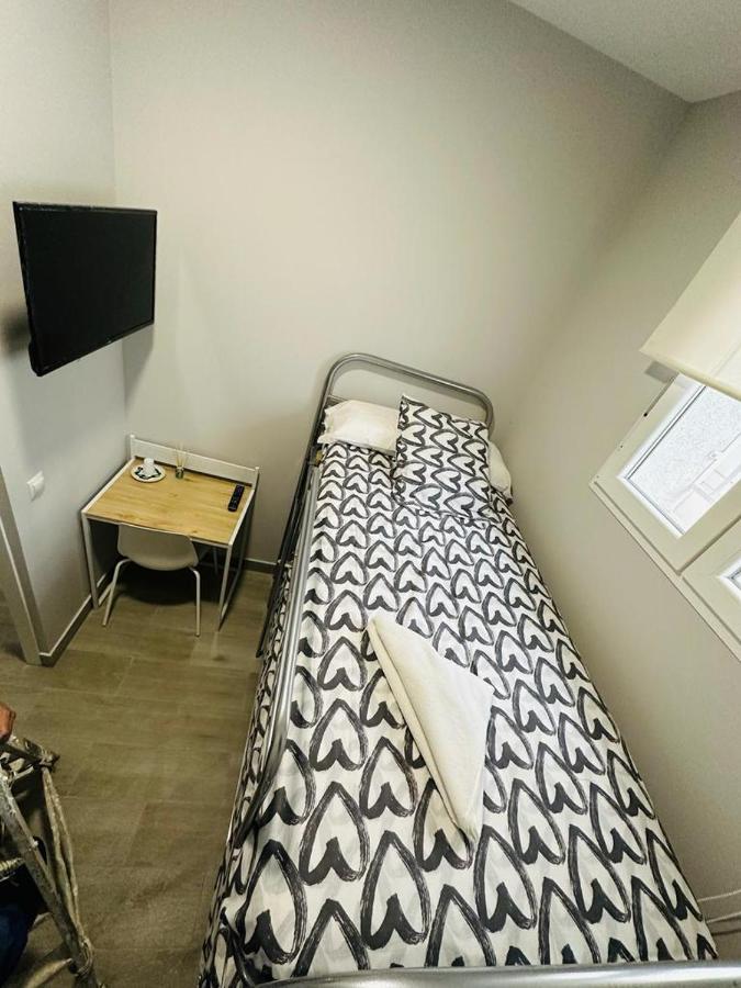 Hospedaje Cuatro Vientos Madryt Zewnętrze zdjęcie